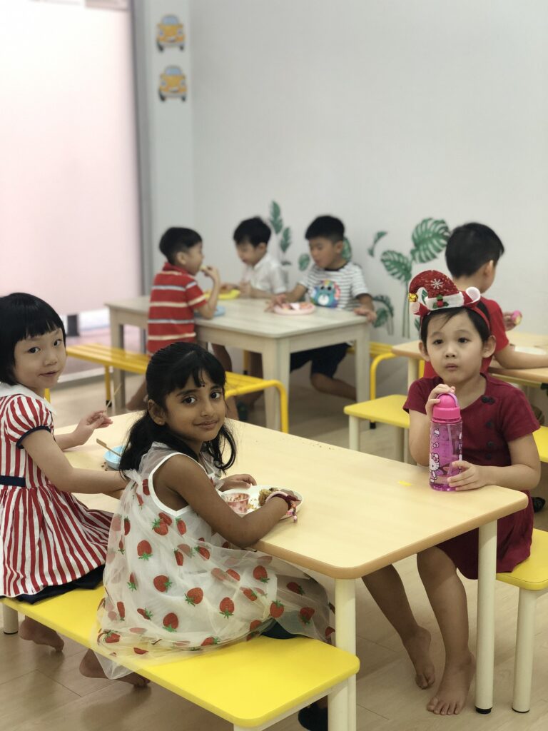 2021-Christmas-Party-1410