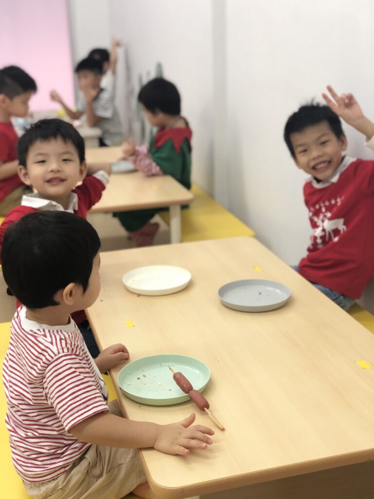 2021-Christmas-Party-1413