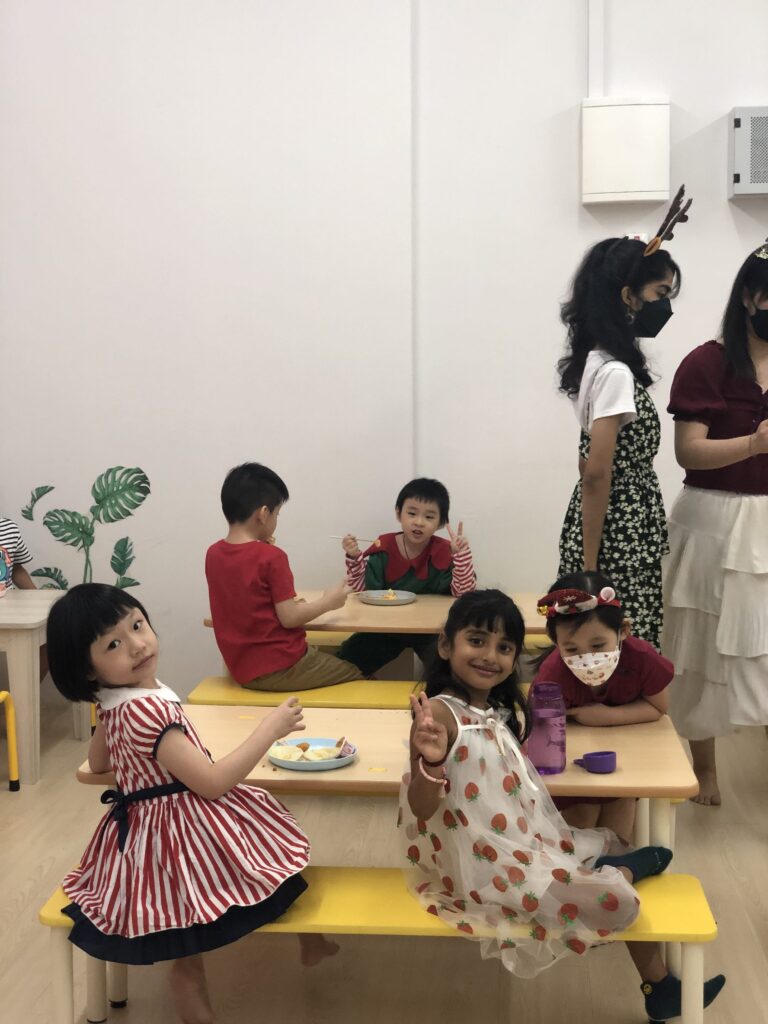 2021-Christmas-Party-1425