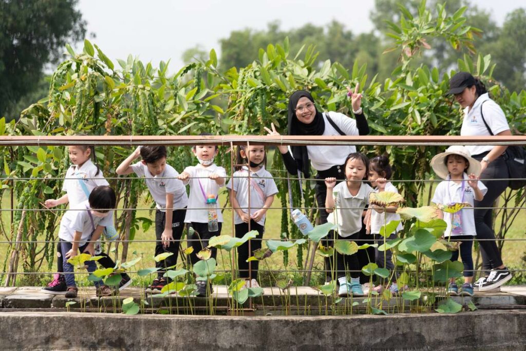 2023-Field-Trip-To-Farm-Fresh-8658